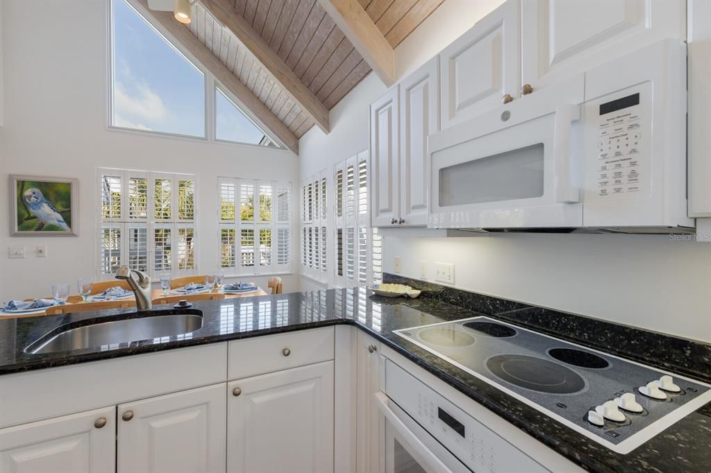 待售: $1,850,000 (3 贝兹, 3 浴室, 1540 平方英尺)