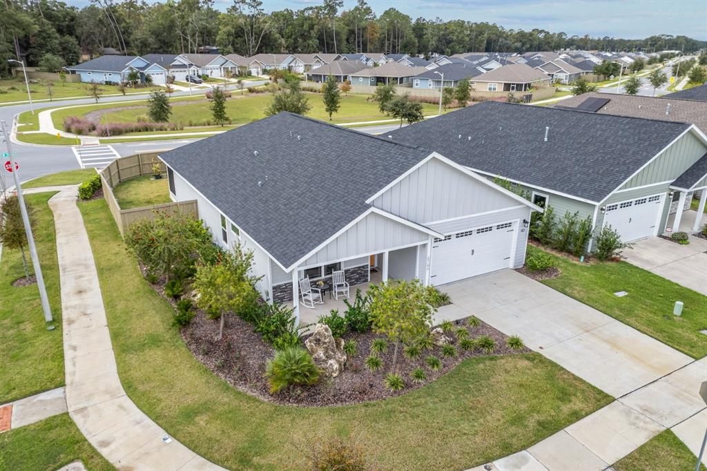 For Sale: $399,999 (4 beds, 2 baths, 1810 Square Feet)