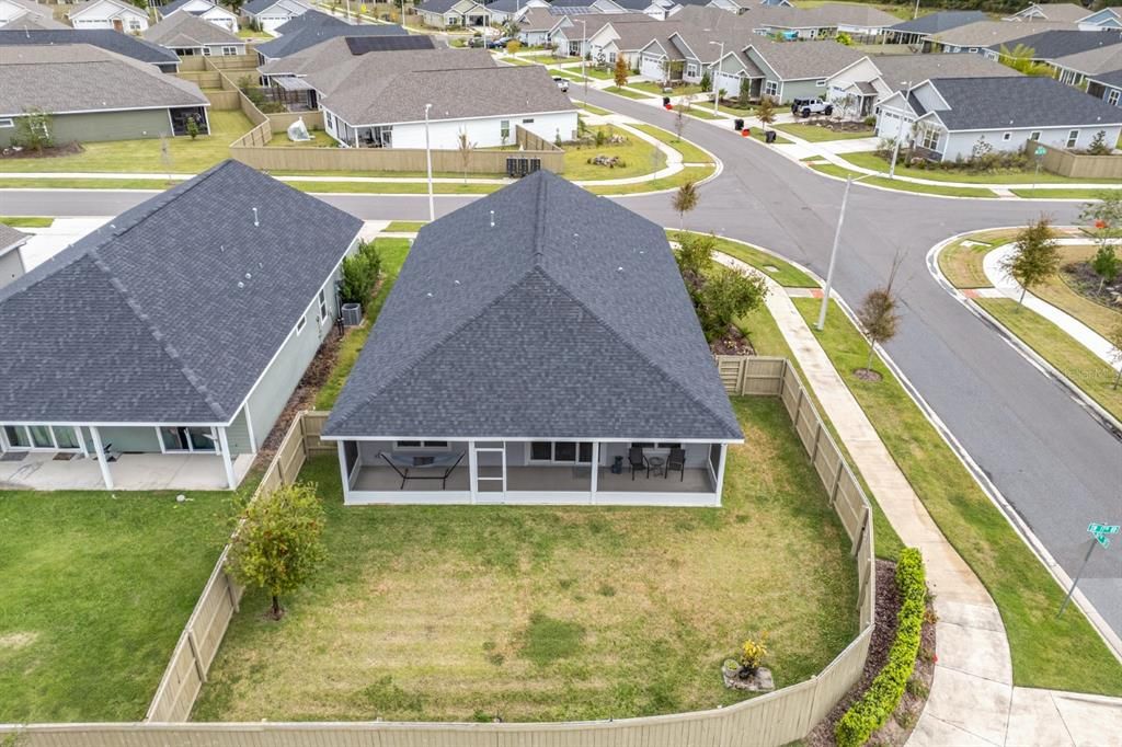 For Sale: $399,999 (4 beds, 2 baths, 1810 Square Feet)