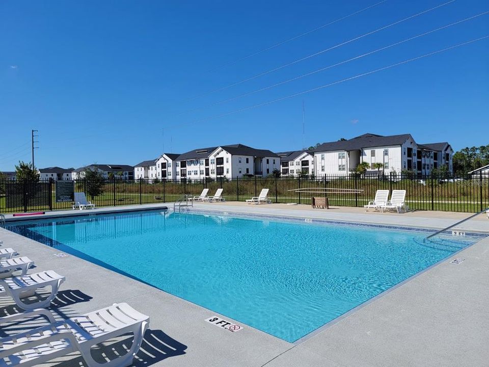 For Sale: $399,999 (4 beds, 2 baths, 1810 Square Feet)