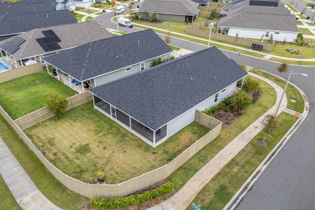 For Sale: $399,999 (4 beds, 2 baths, 1810 Square Feet)