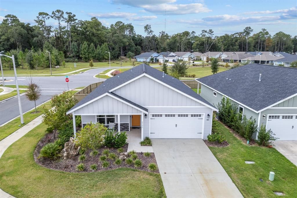 For Sale: $399,999 (4 beds, 2 baths, 1810 Square Feet)