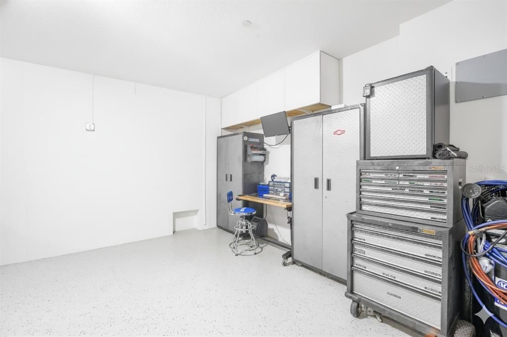 For Sale: $1,225,000 (4 beds, 3 baths, 1980 Square Feet)