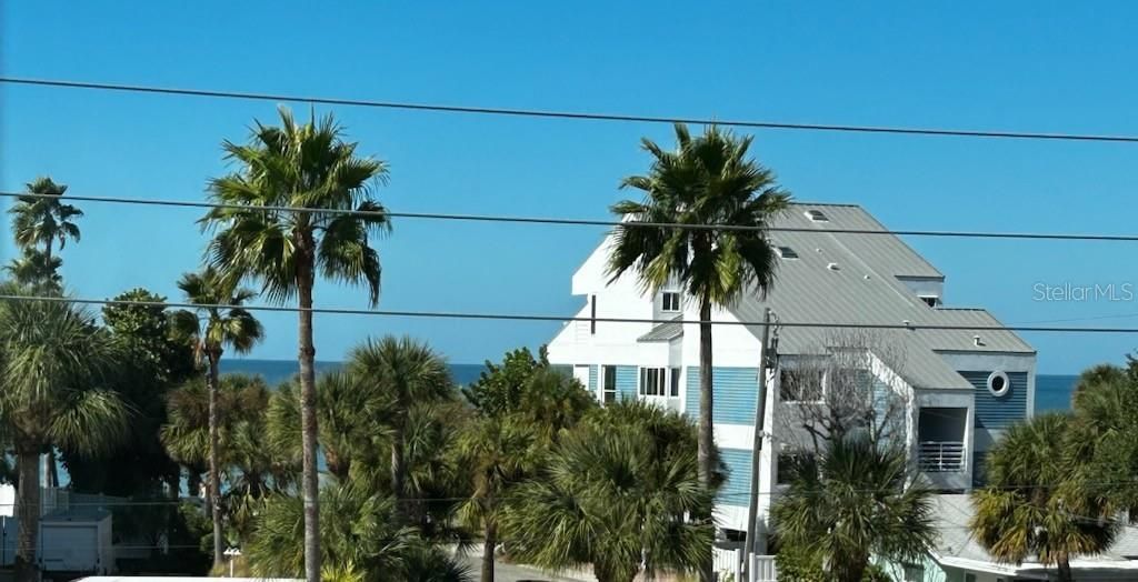 For Sale: $1,225,000 (4 beds, 3 baths, 1980 Square Feet)