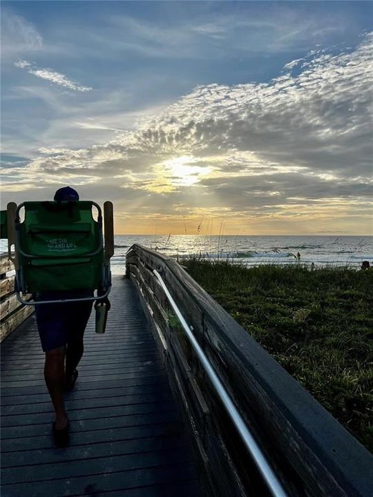 For Sale: $1,225,000 (4 beds, 3 baths, 1980 Square Feet)