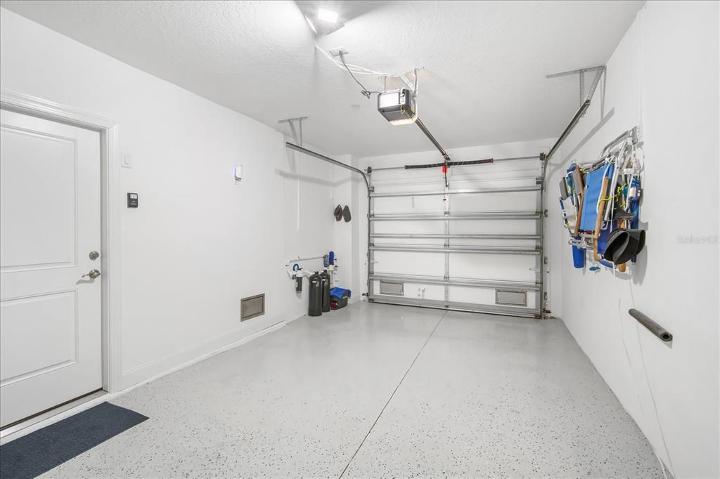 For Sale: $1,225,000 (4 beds, 3 baths, 1980 Square Feet)