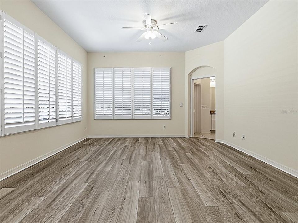 For Sale: $400,000 (3 beds, 2 baths, 2108 Square Feet)