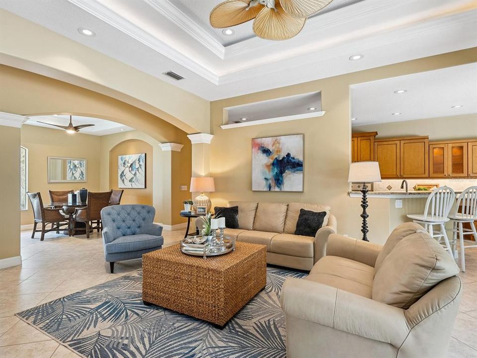 Activo con contrato: $867,000 (3 camas, 2 baños, 2483 Pies cuadrados)