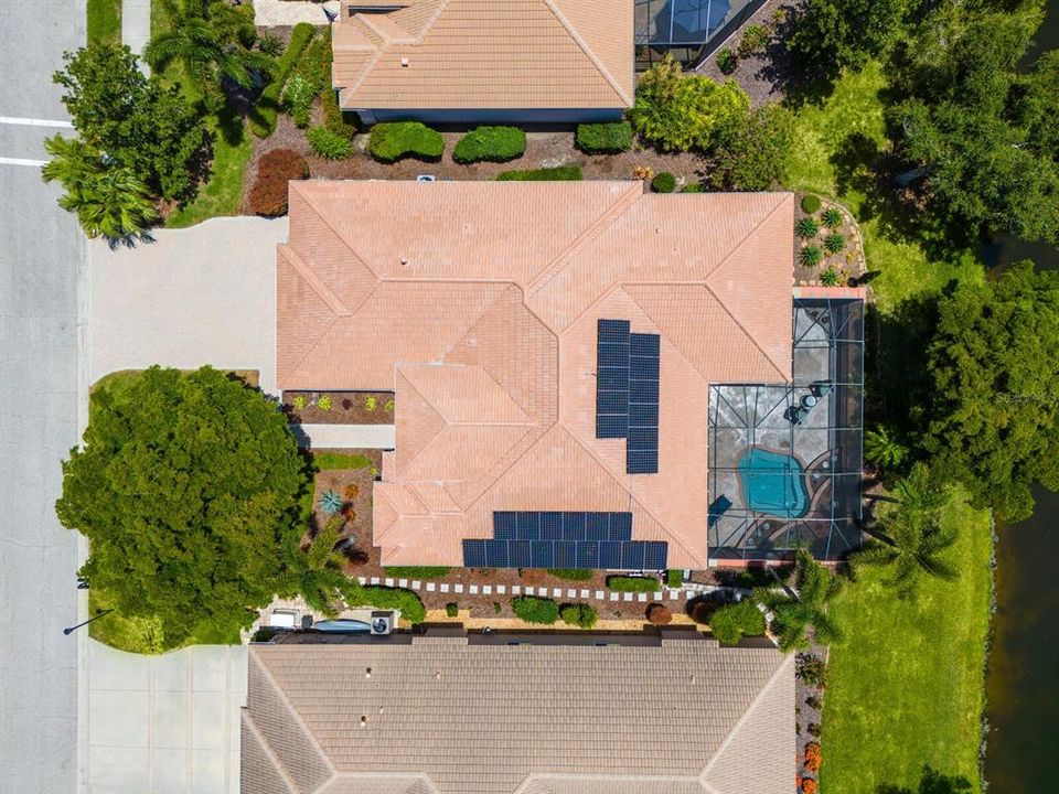 Activo con contrato: $867,000 (3 camas, 2 baños, 2483 Pies cuadrados)