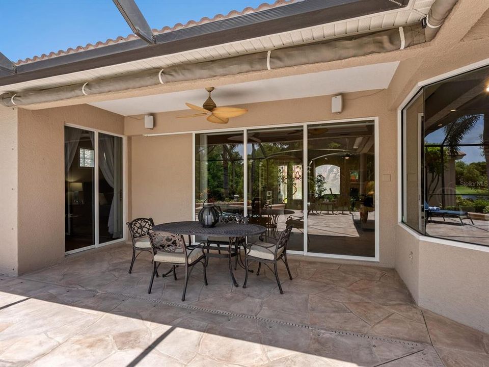 Activo con contrato: $867,000 (3 camas, 2 baños, 2483 Pies cuadrados)