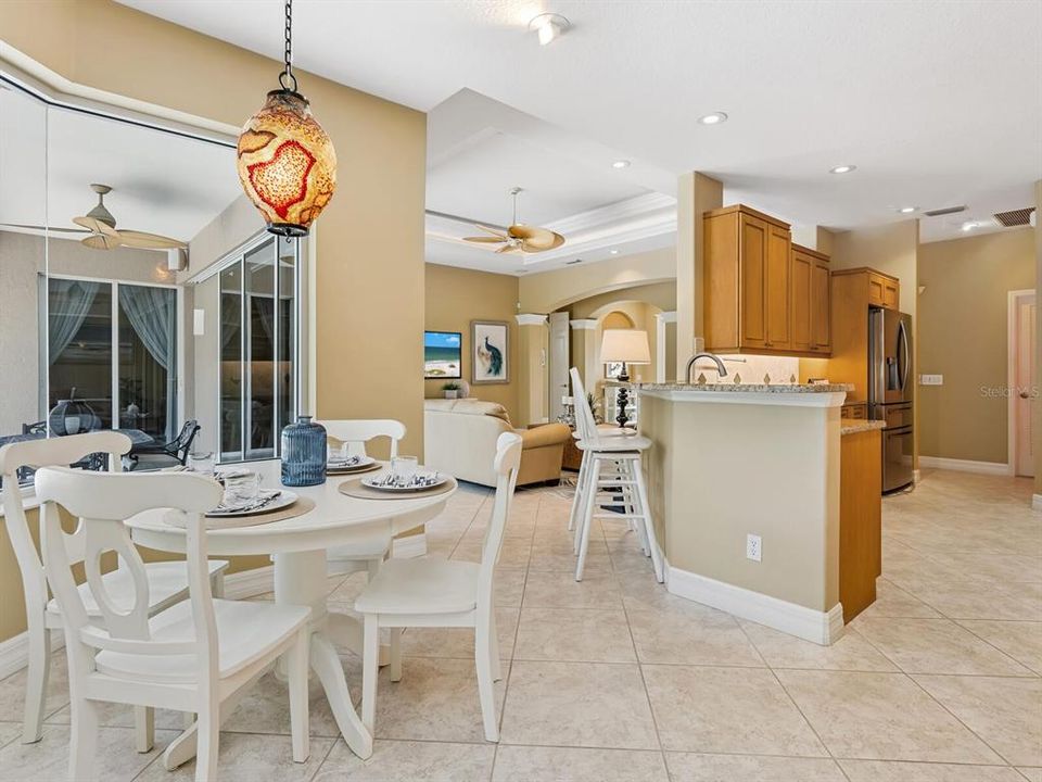 Activo con contrato: $867,000 (3 camas, 2 baños, 2483 Pies cuadrados)