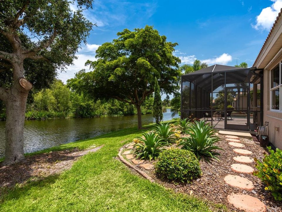 Activo con contrato: $867,000 (3 camas, 2 baños, 2483 Pies cuadrados)