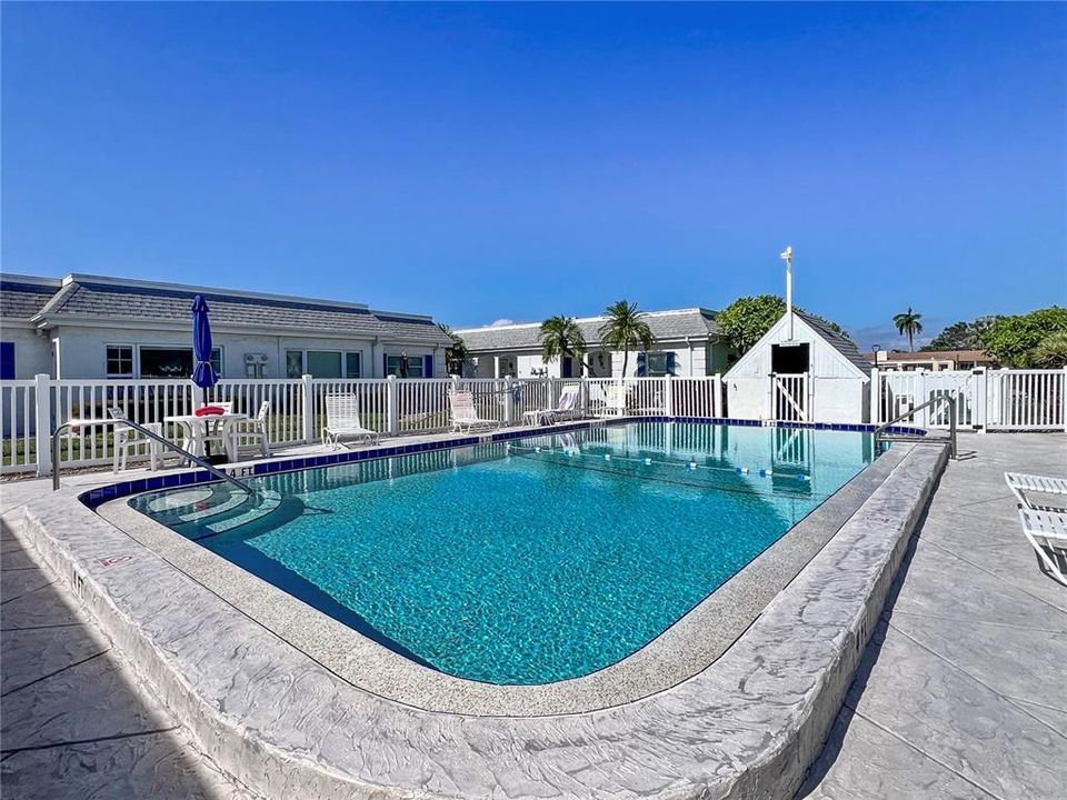 待售: $229,000 (2 贝兹, 2 浴室, 1078 平方英尺)