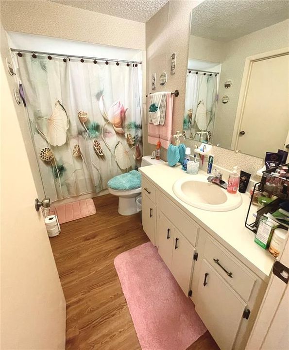 For Sale: $180,000 (2 beds, 2 baths, 1288 Square Feet)