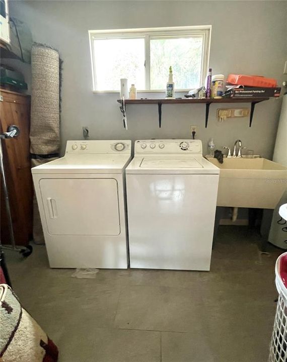 For Sale: $180,000 (2 beds, 2 baths, 1288 Square Feet)