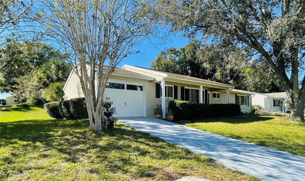 For Sale: $180,000 (2 beds, 2 baths, 1288 Square Feet)