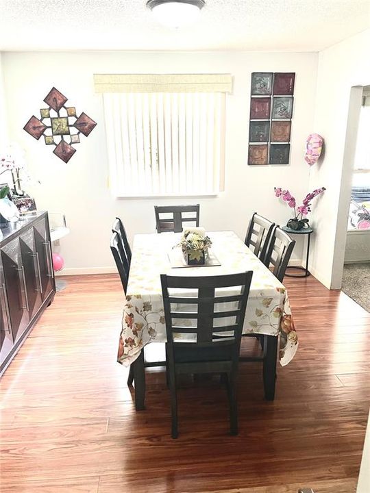 For Sale: $180,000 (2 beds, 2 baths, 1288 Square Feet)