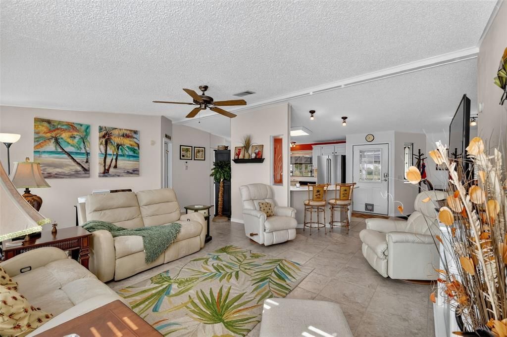 Activo con contrato: $176,900 (2 camas, 2 baños, 1224 Pies cuadrados)