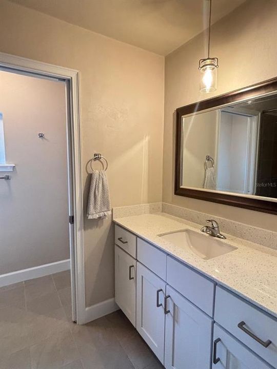 出租: $950 (4 贝兹, 2 浴室, 1866 平方英尺)