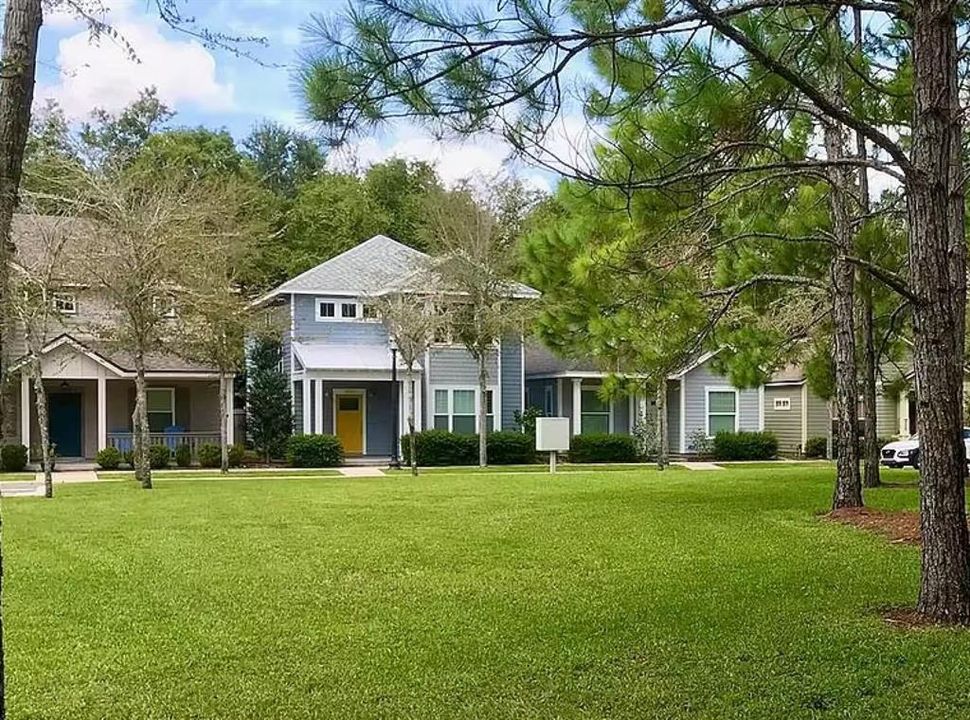 出租: $950 (4 贝兹, 2 浴室, 1866 平方英尺)