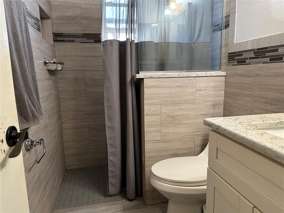 For Sale: $259,999 (3 beds, 2 baths, 1040 Square Feet)