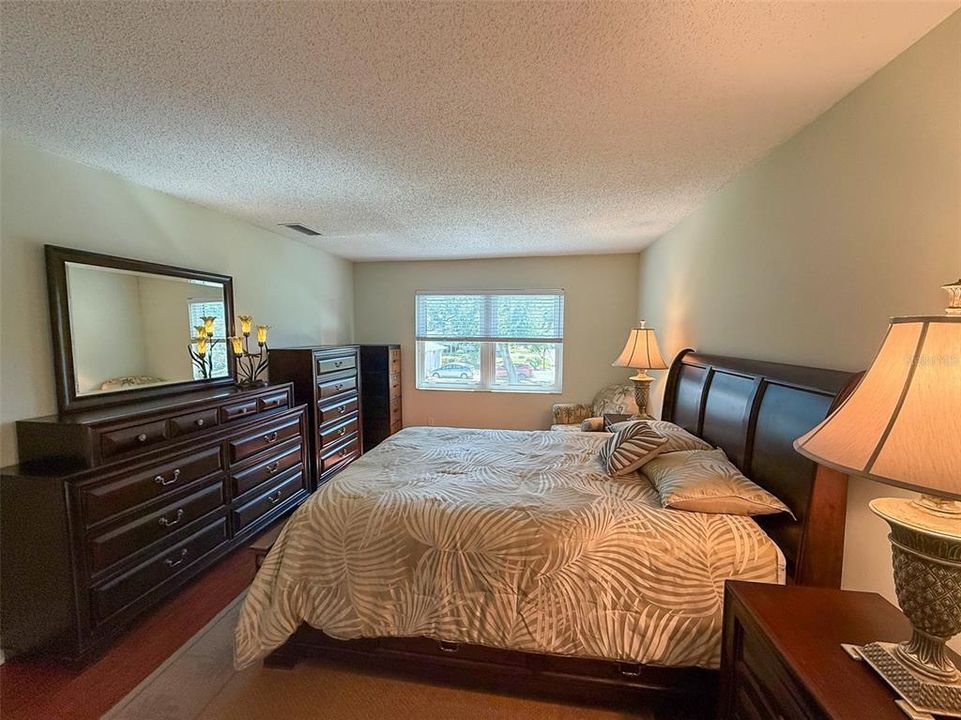 En Venta: $229,900 (2 camas, 2 baños, 1180 Pies cuadrados)