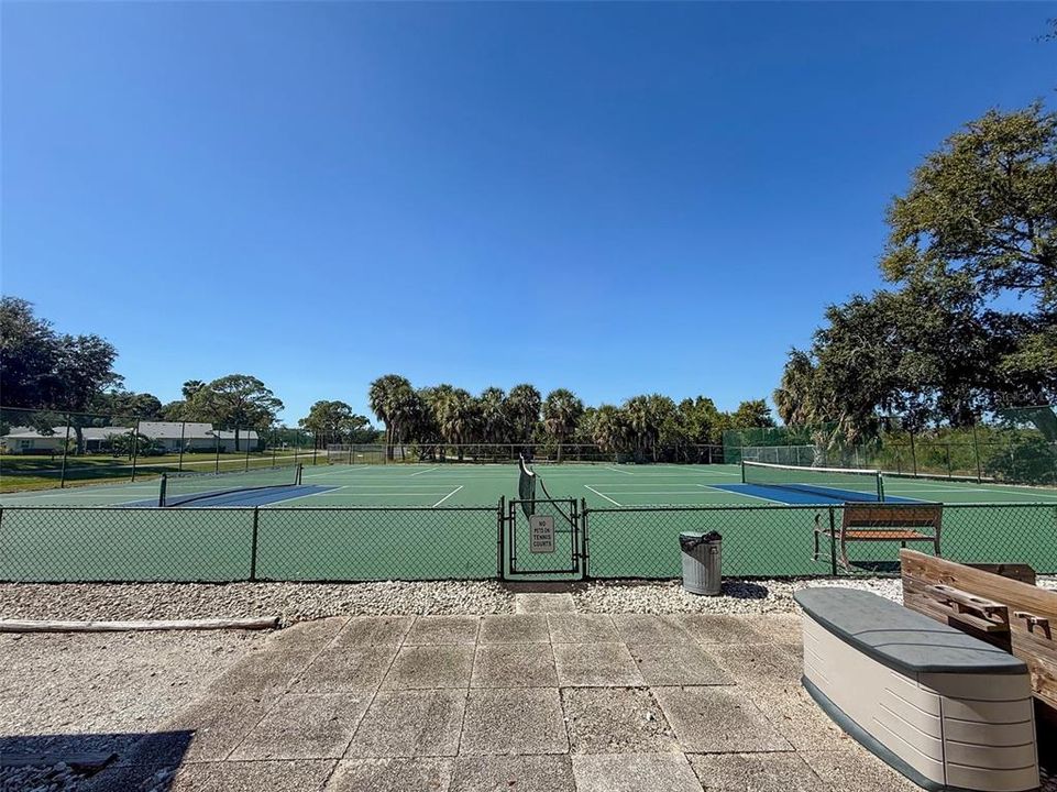 En Venta: $229,900 (2 camas, 2 baños, 1180 Pies cuadrados)