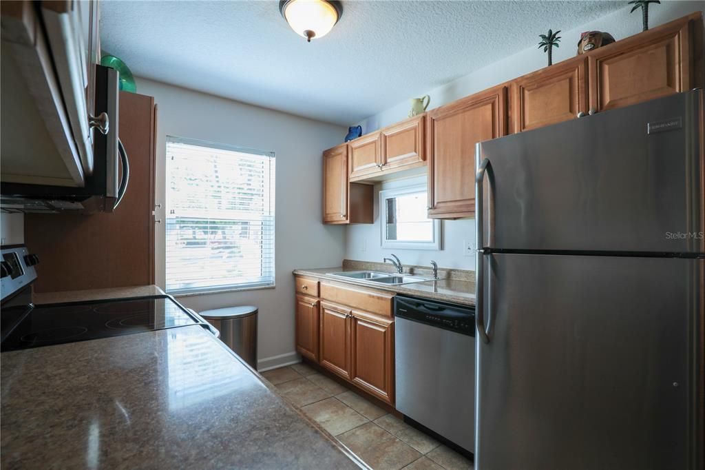 En Venta: $229,900 (2 camas, 2 baños, 1180 Pies cuadrados)