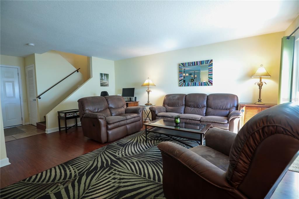 En Venta: $229,900 (2 camas, 2 baños, 1180 Pies cuadrados)