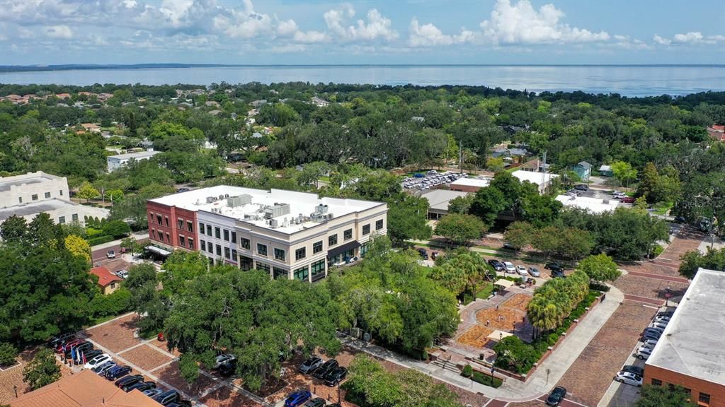 For Sale: $1,700,000 (4 beds, 3 baths, 4171 Square Feet)