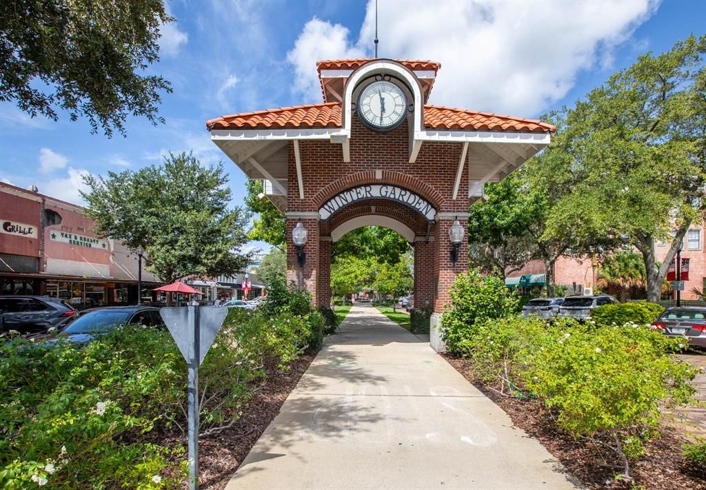 For Sale: $1,700,000 (4 beds, 3 baths, 4171 Square Feet)
