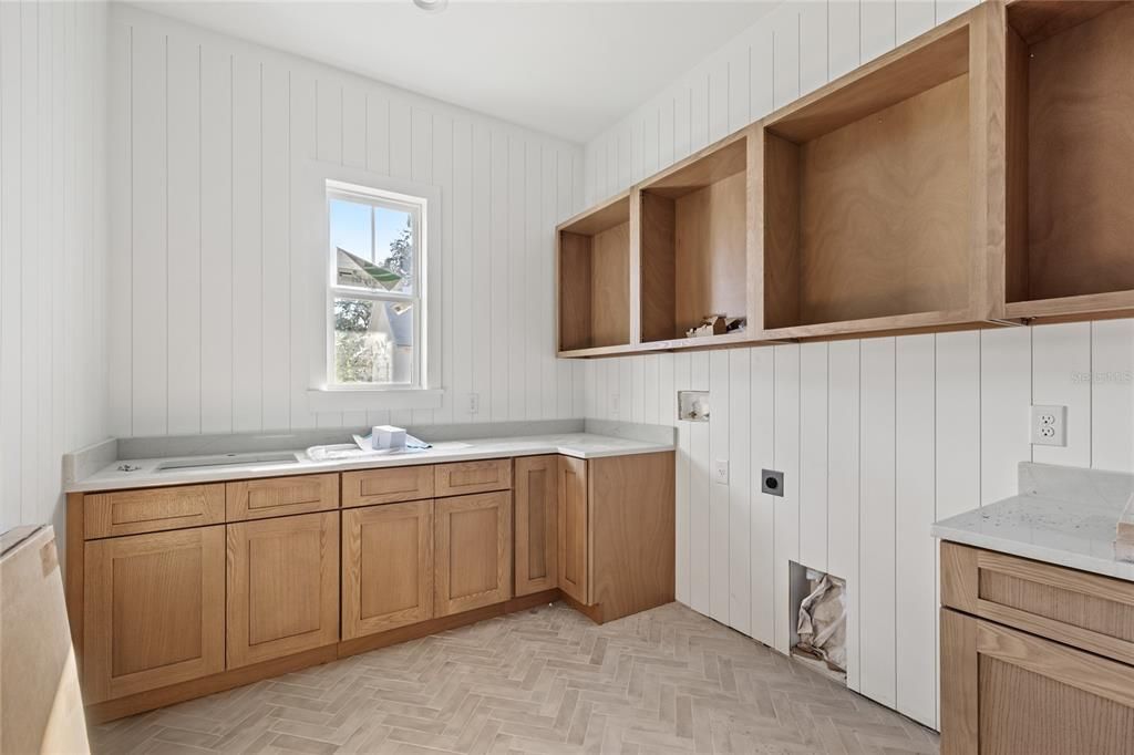 For Sale: $1,700,000 (4 beds, 3 baths, 4171 Square Feet)