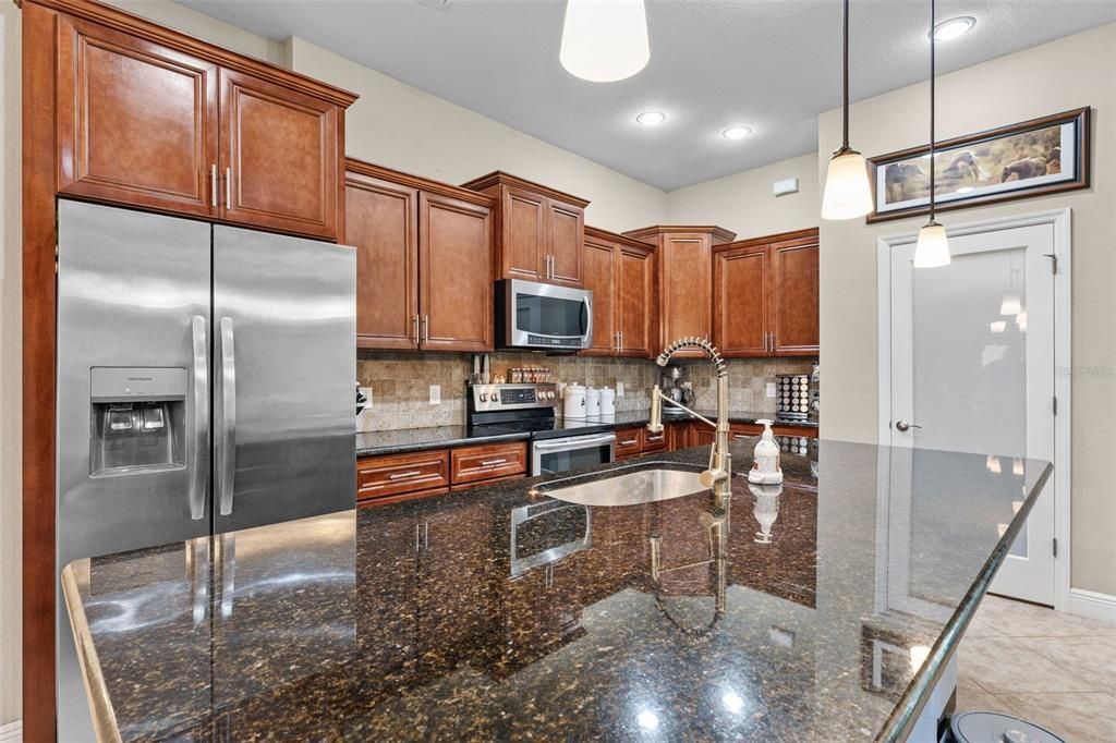 En Venta: $589,000 (3 camas, 2 baños, 1748 Pies cuadrados)