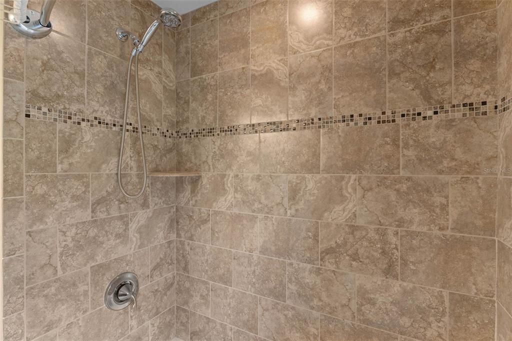 En Venta: $589,000 (3 camas, 2 baños, 1748 Pies cuadrados)