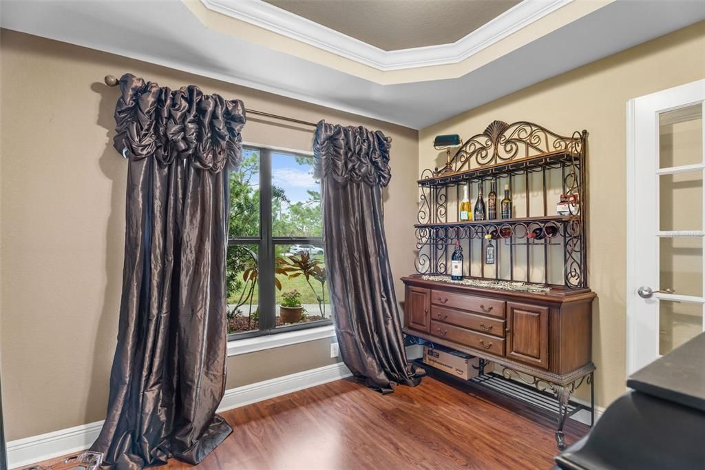 En Venta: $589,000 (3 camas, 2 baños, 1748 Pies cuadrados)