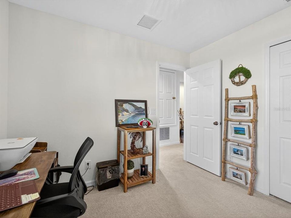 For Sale: $267,900 (3 beds, 2 baths, 1606 Square Feet)