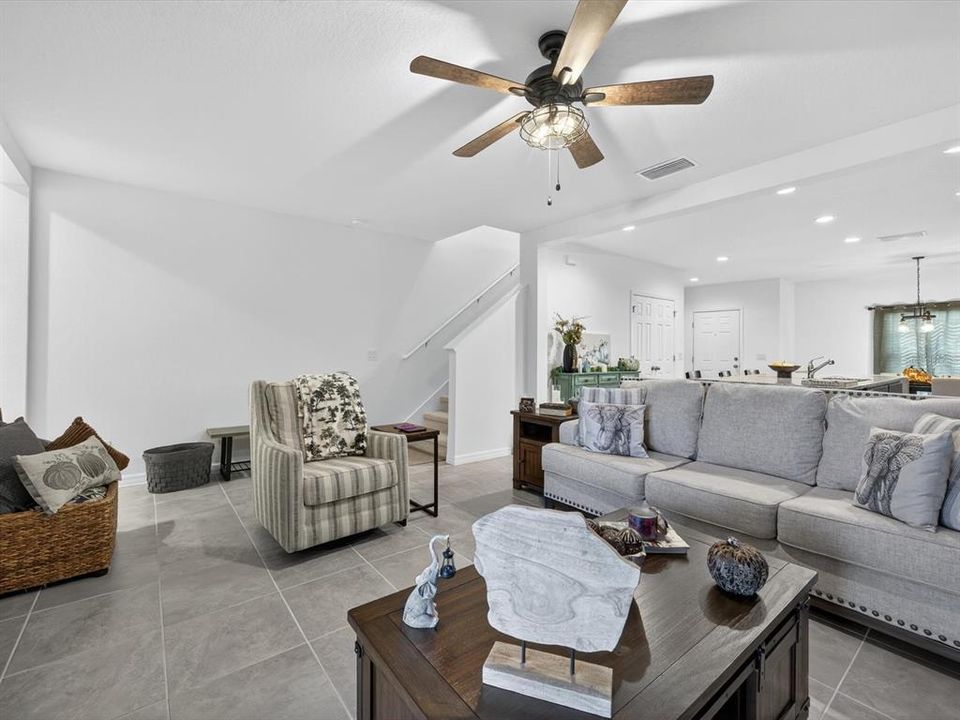 For Sale: $267,900 (3 beds, 2 baths, 1606 Square Feet)