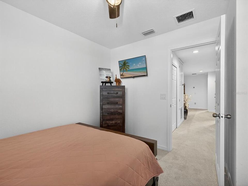 For Sale: $267,900 (3 beds, 2 baths, 1606 Square Feet)