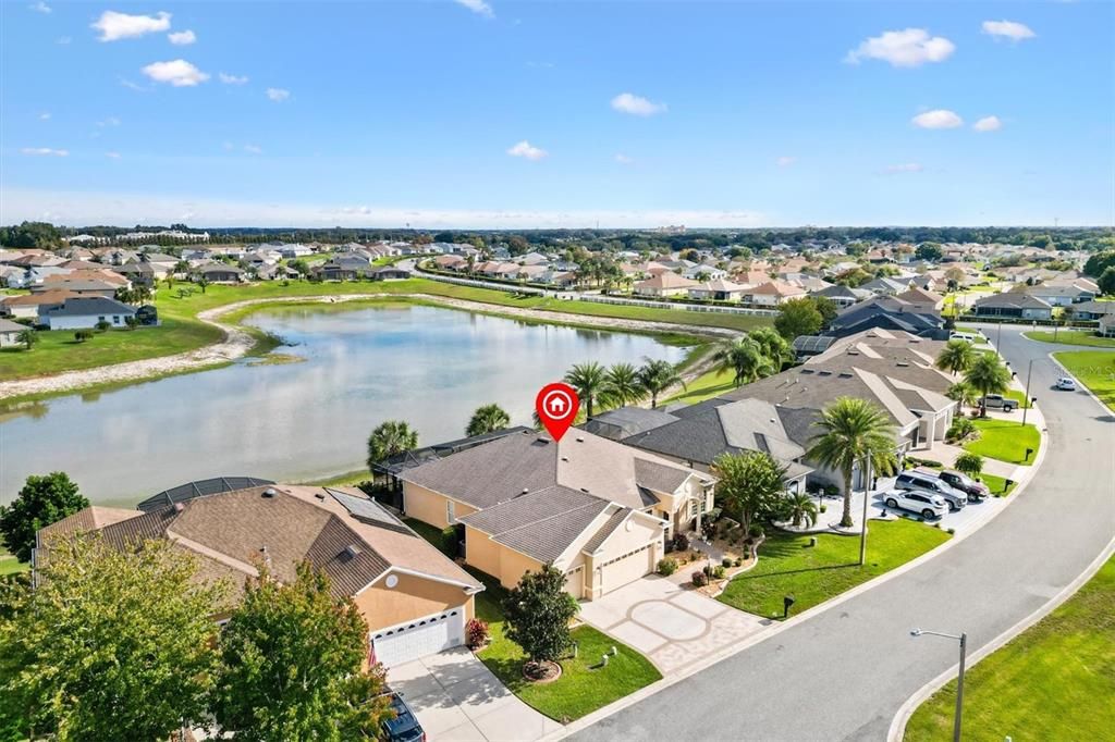 合同活跃: $649,000 (3 贝兹, 3 浴室, 2771 平方英尺)