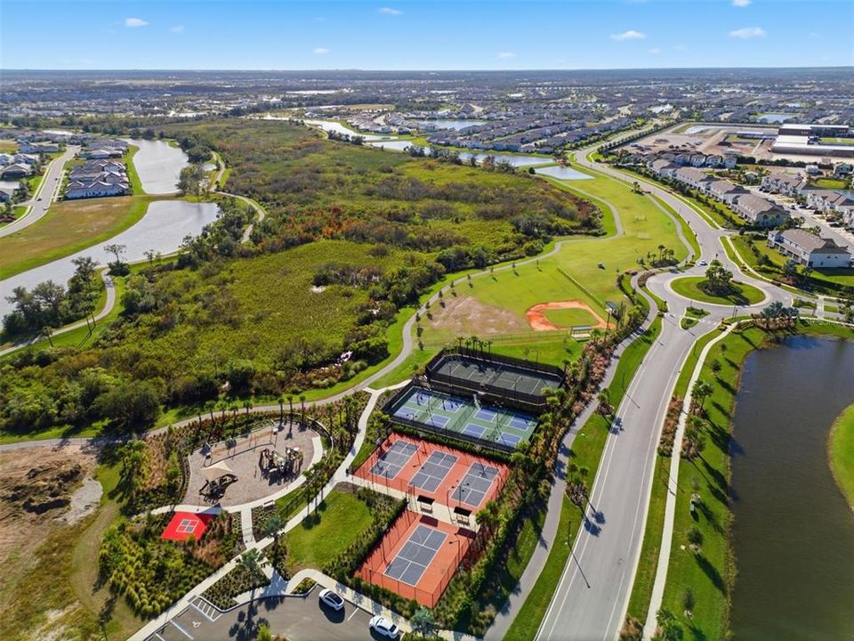 For Sale: $344,900 (3 beds, 2 baths, 1673 Square Feet)