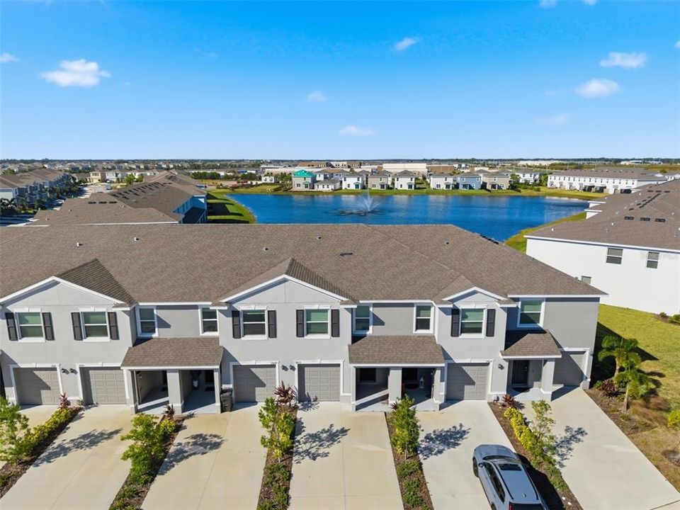 For Sale: $344,900 (3 beds, 2 baths, 1673 Square Feet)