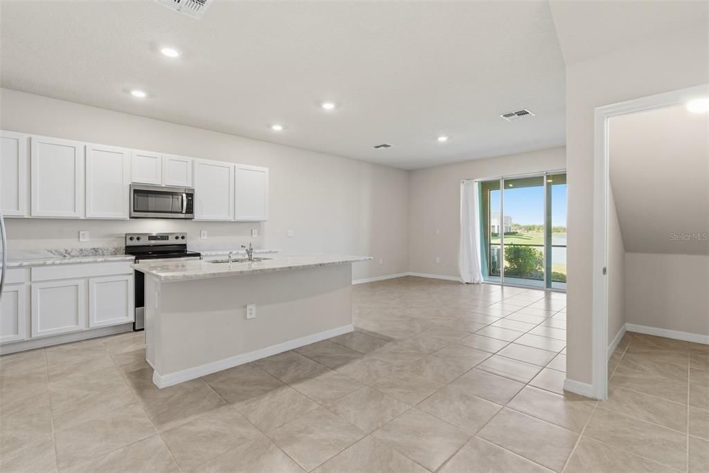 For Sale: $344,900 (3 beds, 2 baths, 1673 Square Feet)