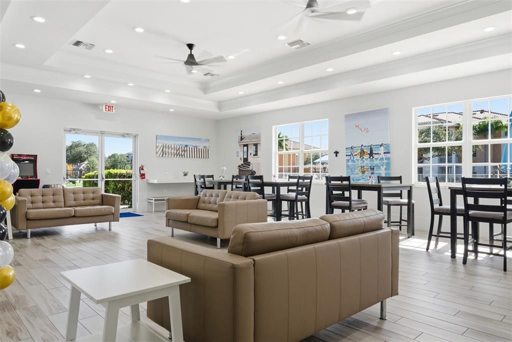 For Sale: $344,900 (3 beds, 2 baths, 1673 Square Feet)