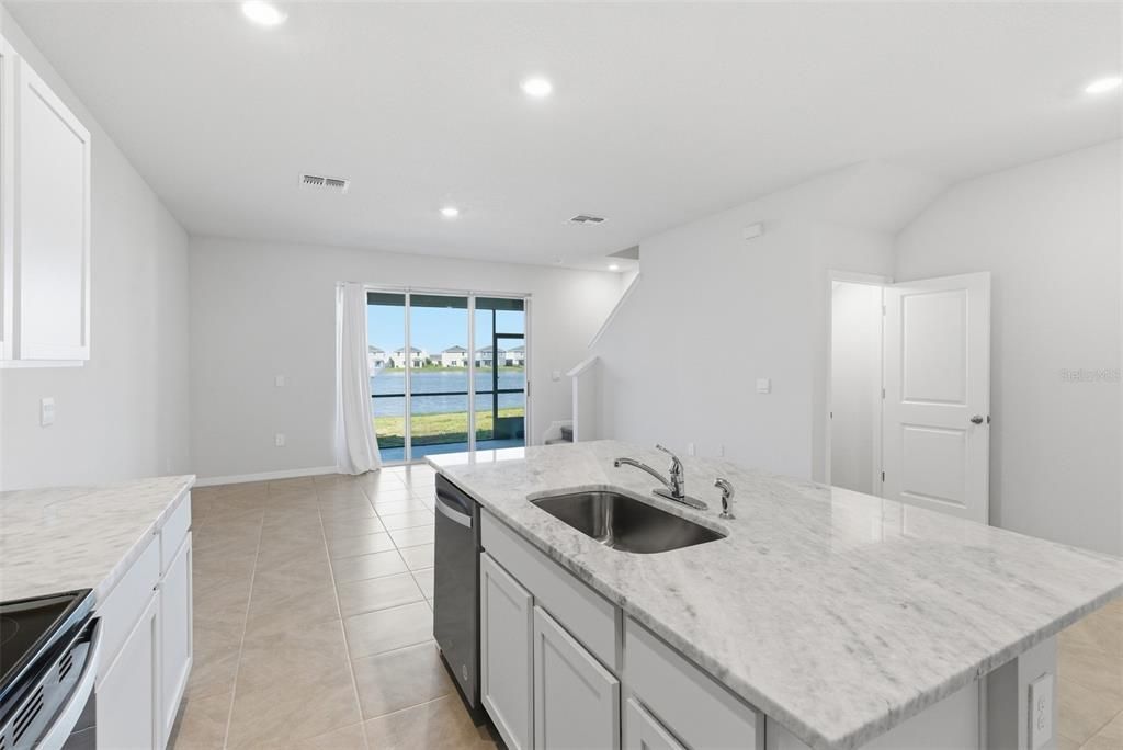 For Sale: $344,900 (3 beds, 2 baths, 1673 Square Feet)