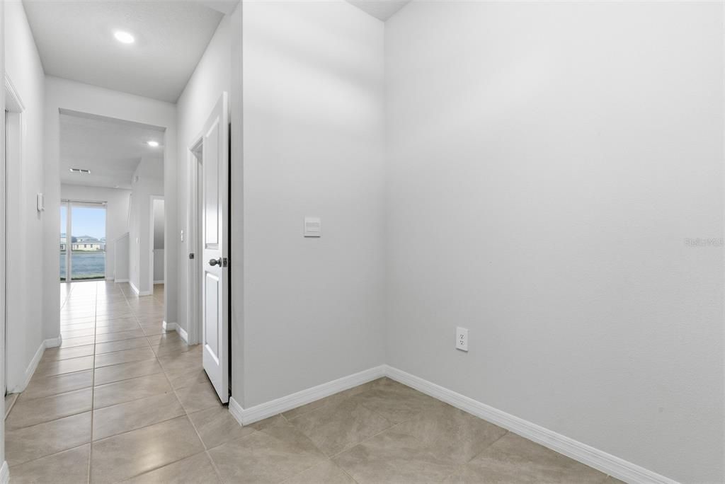 For Sale: $344,900 (3 beds, 2 baths, 1673 Square Feet)