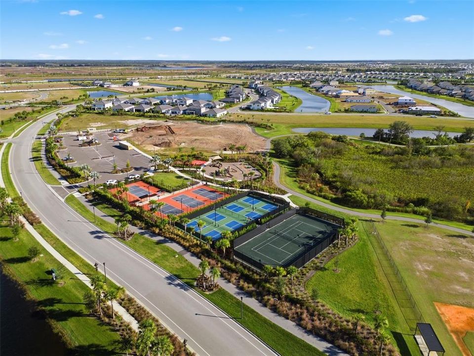 For Sale: $344,900 (3 beds, 2 baths, 1673 Square Feet)