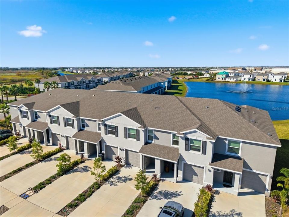 For Sale: $344,900 (3 beds, 2 baths, 1673 Square Feet)