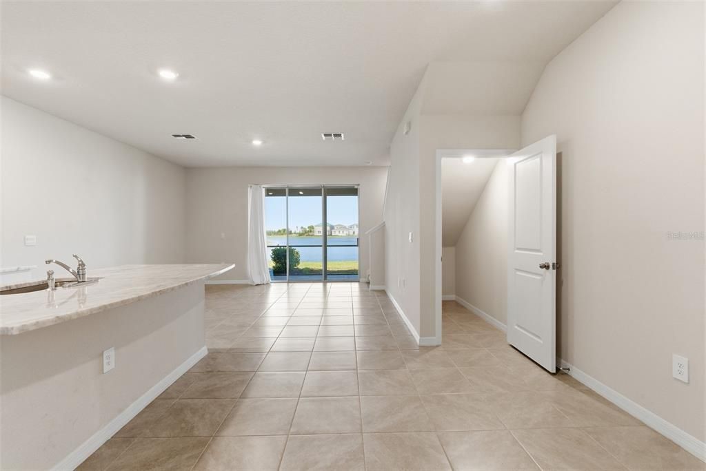 For Sale: $344,900 (3 beds, 2 baths, 1673 Square Feet)