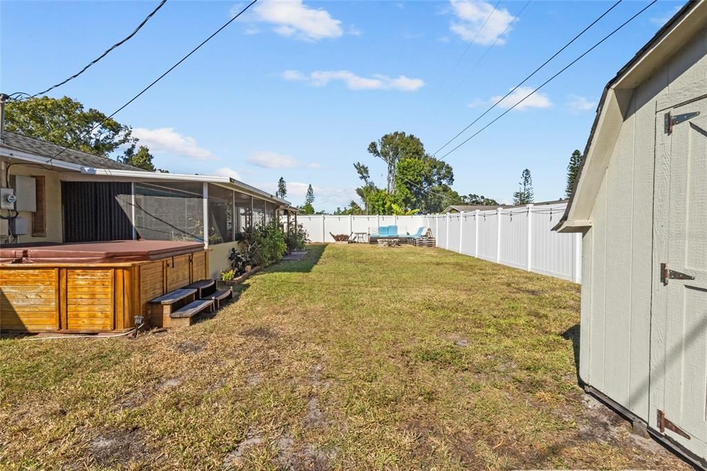 Activo con contrato: $340,000 (3 camas, 2 baños, 1399 Pies cuadrados)