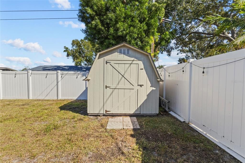 Activo con contrato: $340,000 (3 camas, 2 baños, 1399 Pies cuadrados)